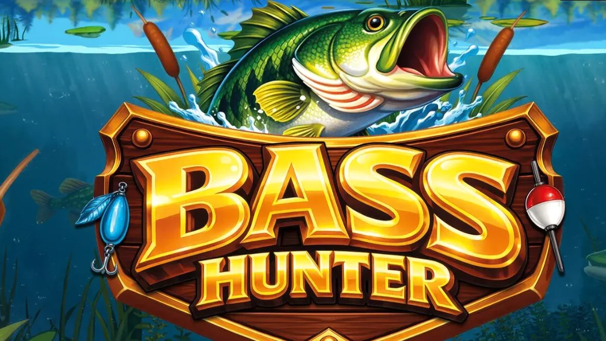 Cenário de lago nórdico com elementos de pesca no slot Bass Hunter